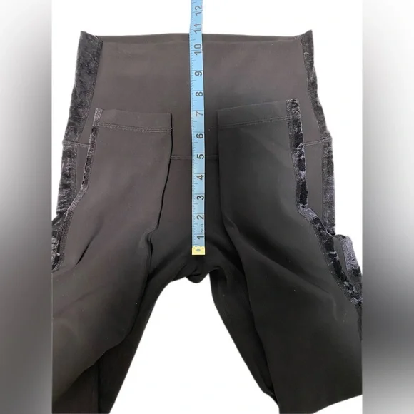 Lululemon Align Super High
Rise Leggings Crushed Velvet black 6 - Picture 10 of 15